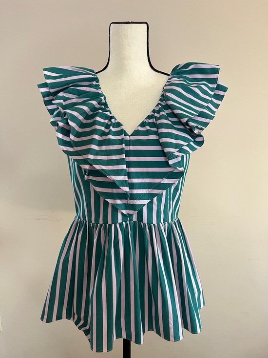 Halogen Tops - ✅🏁👛🏳️‍⚧️Halogen Green & Pale Pink Striped Ruffle Peplum Top